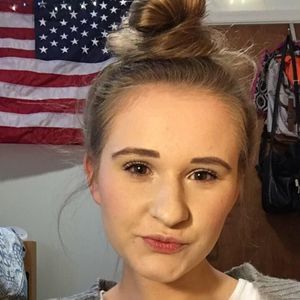 Meet your Posher, Kelsey